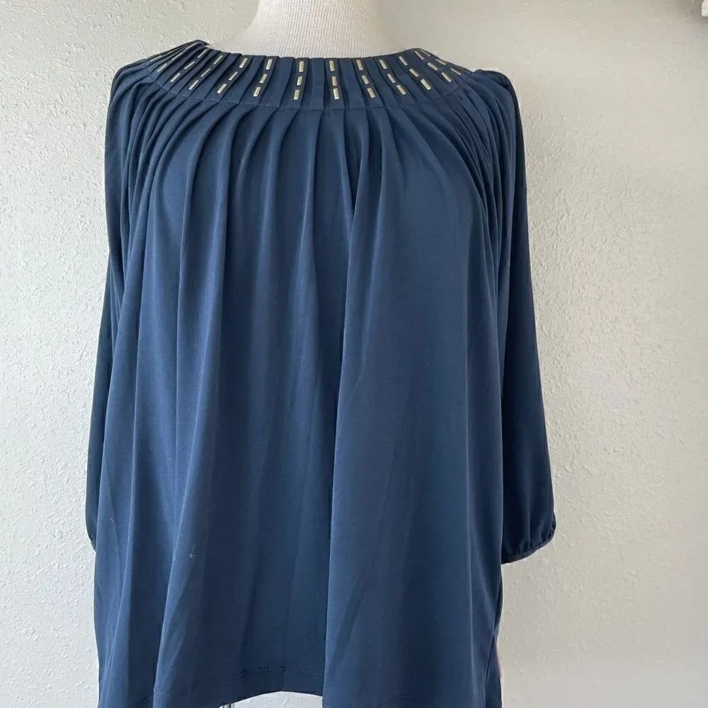 NWT Ellen Tracy Women’s Top Size M
